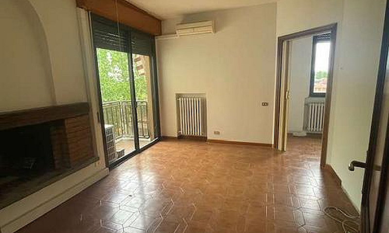 Appartamento A Carpi...