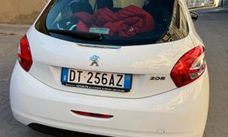 Peugeot 208 - 2012...