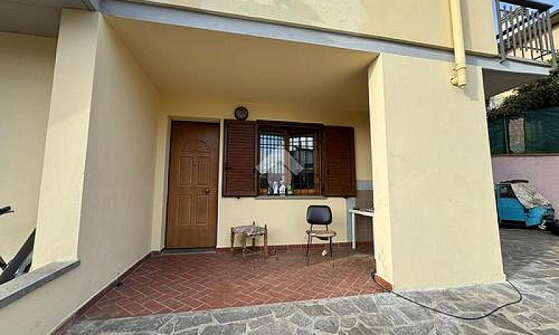 3 Locali A Carmignan...