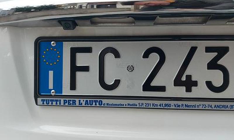 Toyota Yaris 1.0 Ben...