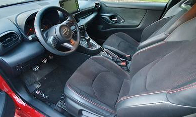 Toyota Yaris Gr Circ...