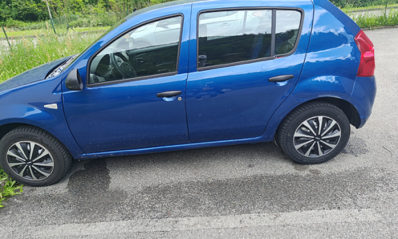 Dacia Sandero 2009...