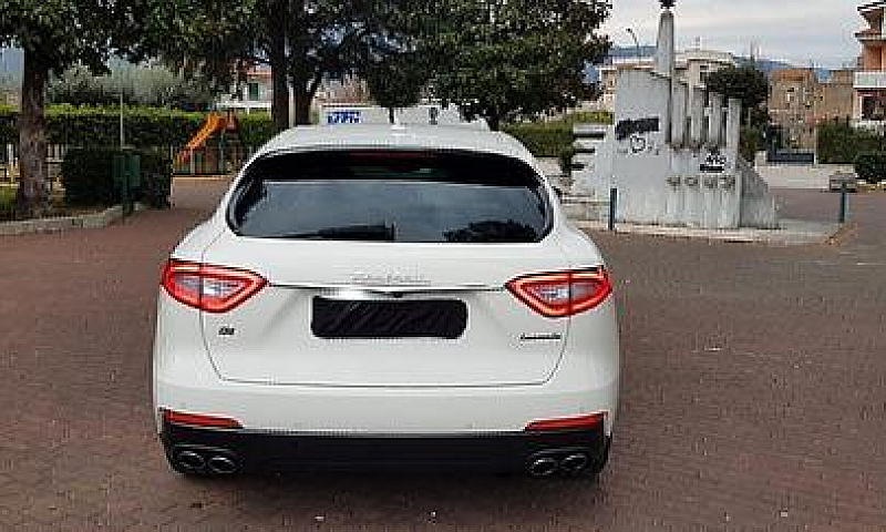 Maserati Levante V6 ...