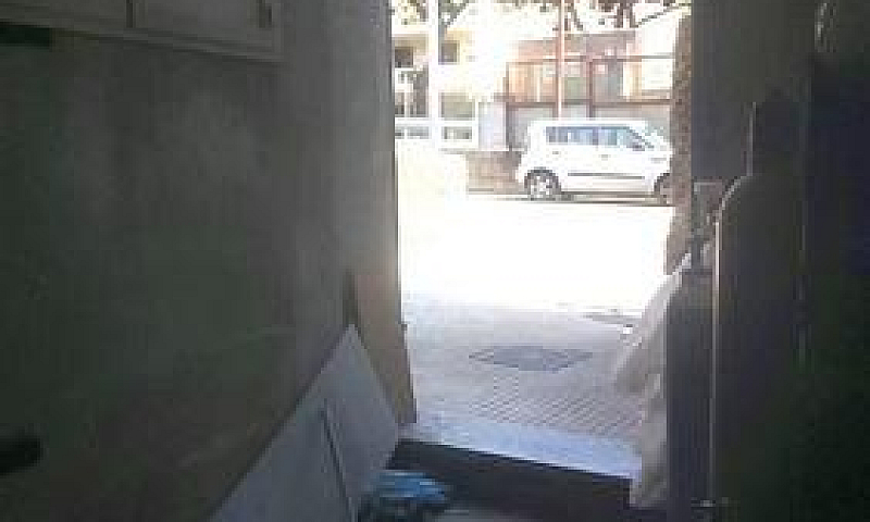 Camaro, Appartamento...