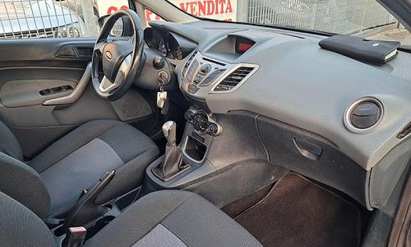Ford Fiesta 1.2 60Cv...