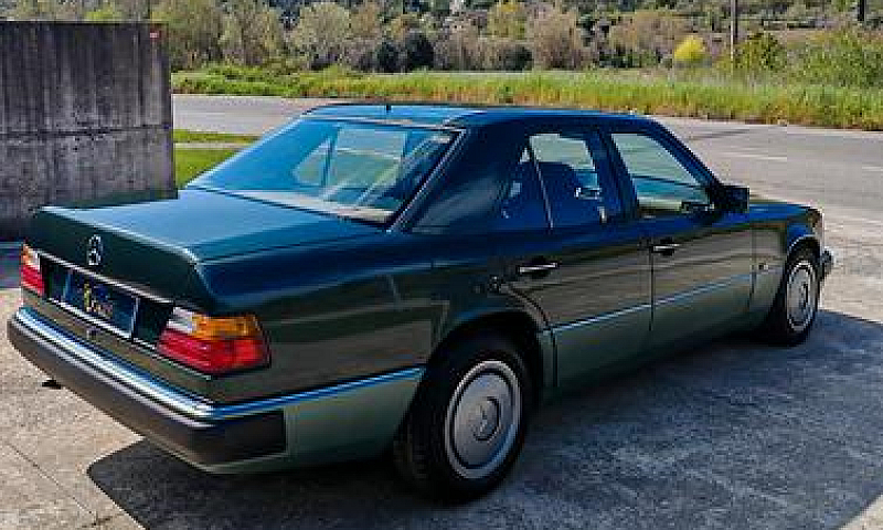 Mercedes E 200 (Stup...