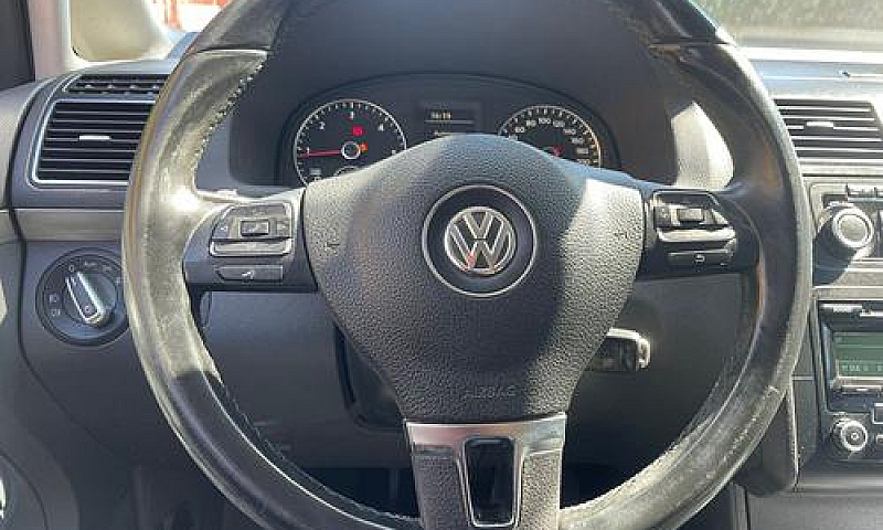 Volkswagen Touran 1....