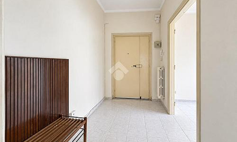 3 Locali A Chieti...