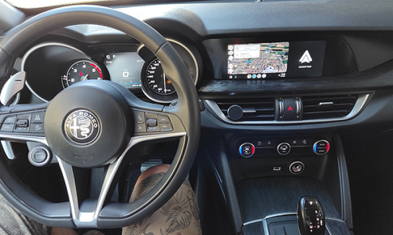 Alfa Romeo Stelvio N...