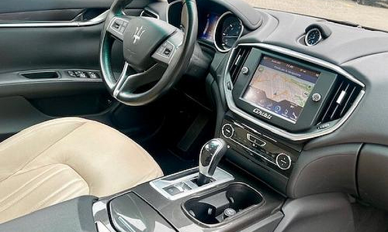 Maserati Ghibli V6 D...