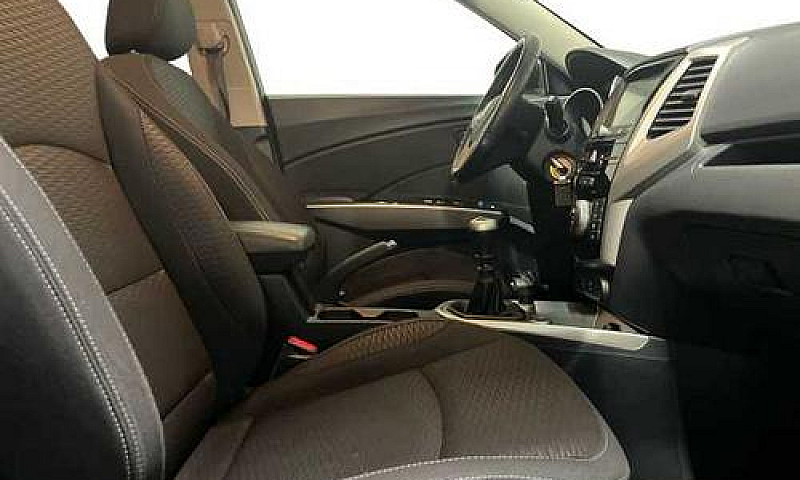 Ssangyong Tivoli 1.6...
