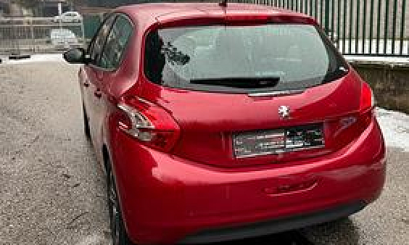 Peugeot 208 Puretech...