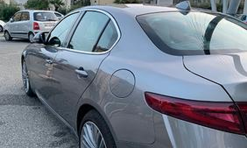 Alfa Romeo Giulia...
