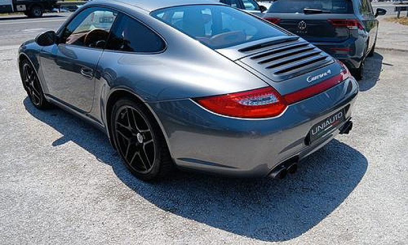 Porsche 911 Carrera ...