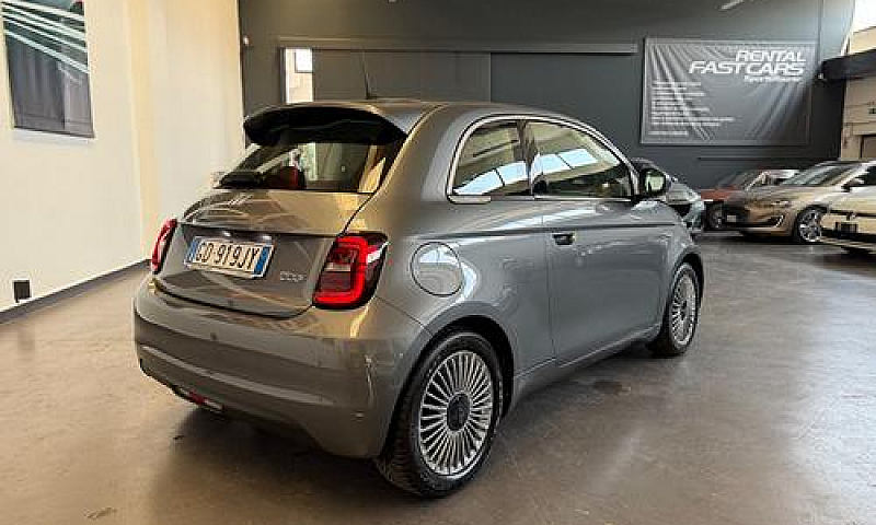 Fiat 500E Berlina 42...