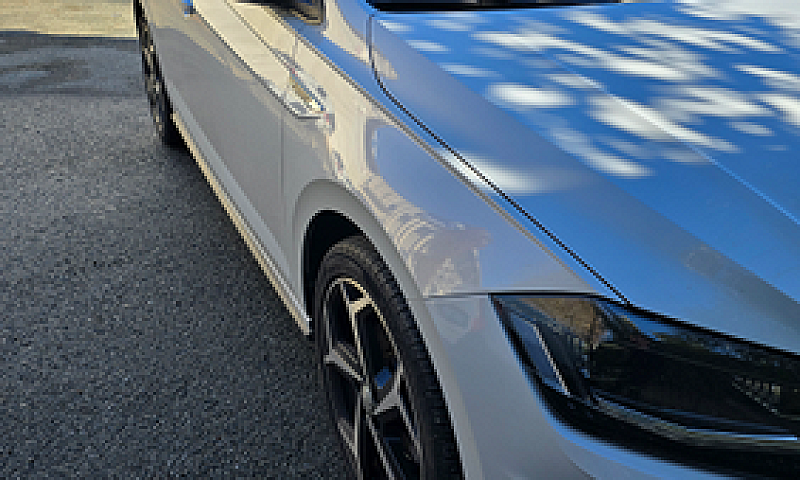Vw- Polo R-Line...