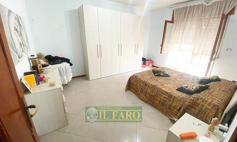 Intero Fabbricato In...