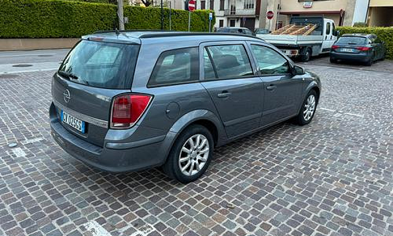 Opel Astra 1.7 - 200...