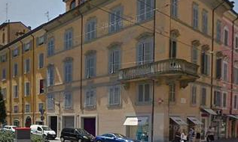 Appartamento A Moden...
