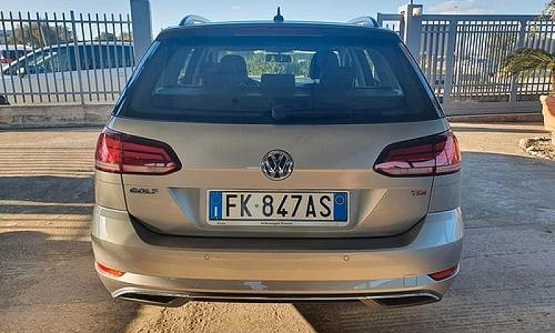 Volkswagen Golf Vari...