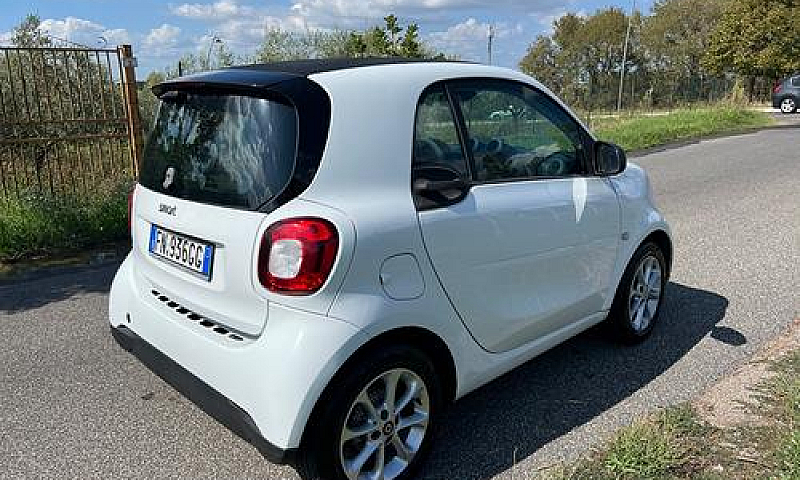 Smart Fortwo Electri...
