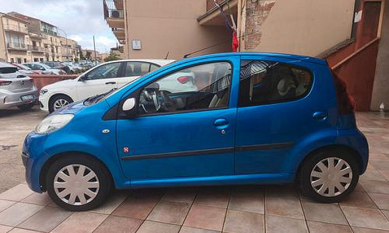 Peugeot 107 1.0 Benz...