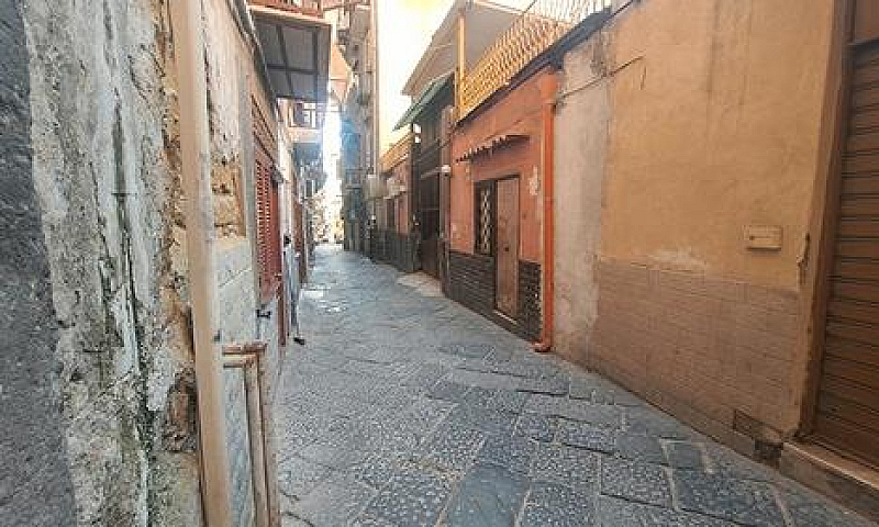 Centro Storico Di Na...