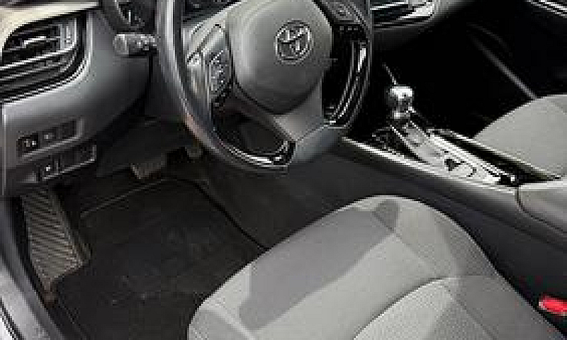 Toyota C-Hr Hybrid E...
