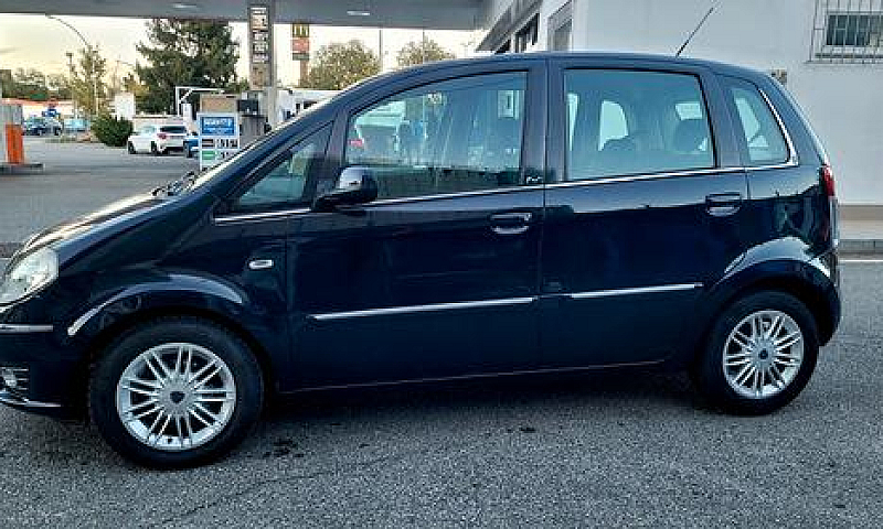 Lancia Musa 1.4 Oro ...