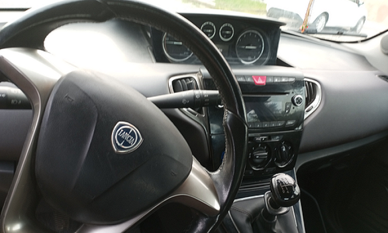 Lancia Ypsilon Per N...