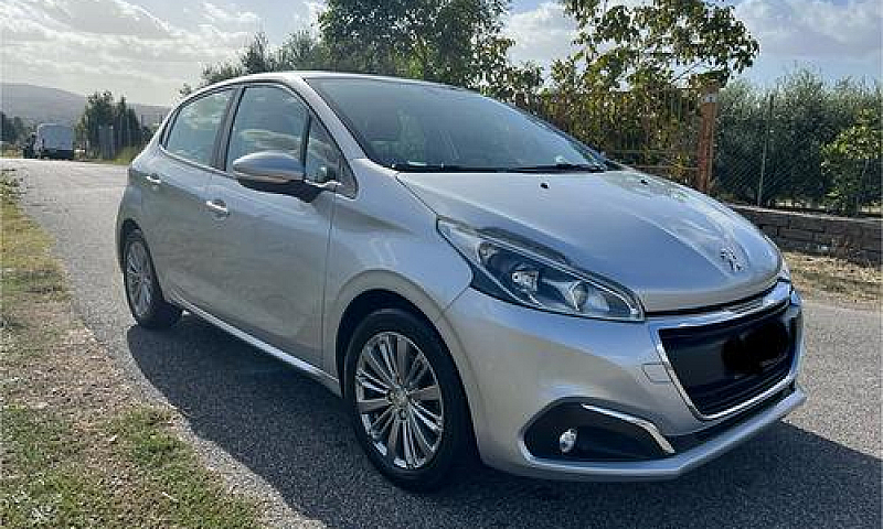 Peugeot 208 Puretech...