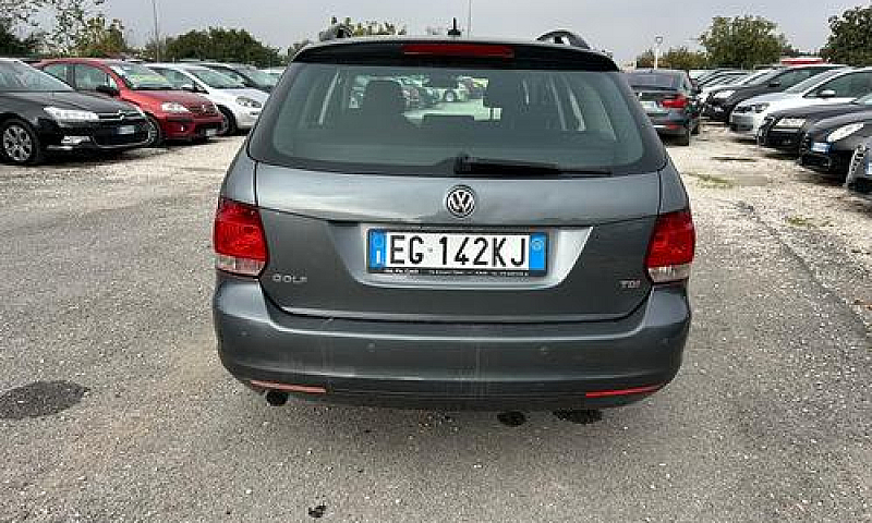 Volkswagen Golf Vari...