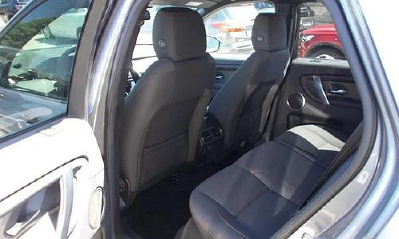 Land Rover Discovery...