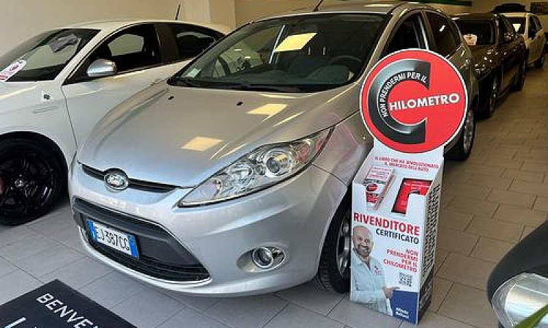 Ford Fiesta 1.2 82 C...