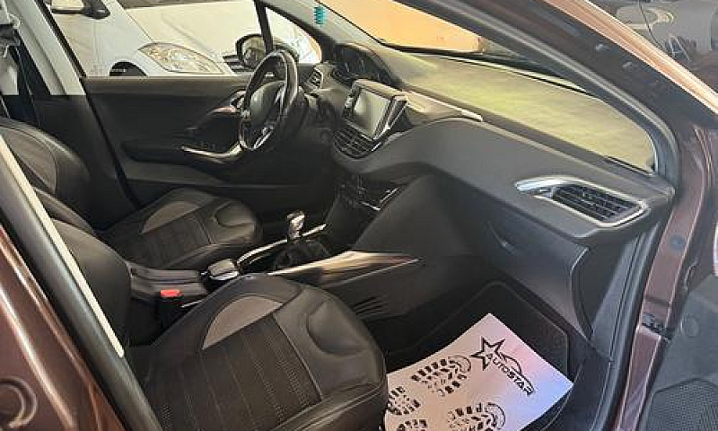 Peugeot 2008 1.6 E-H...