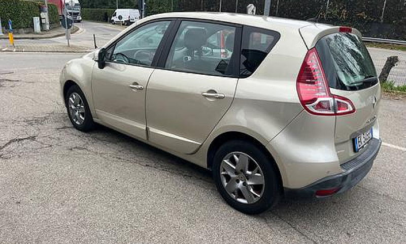 Renault Scenic/1.6Hd...
