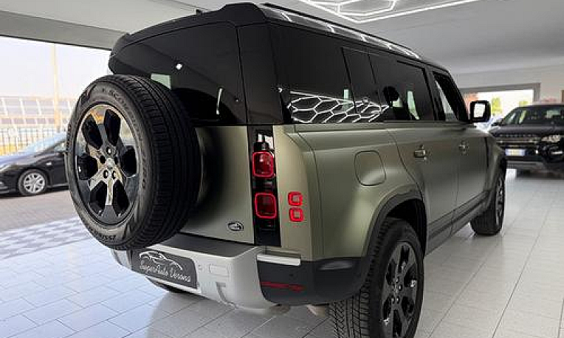 Land Rover Defender ...