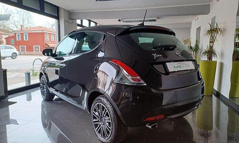 Lancia - Ypsilon - 1...