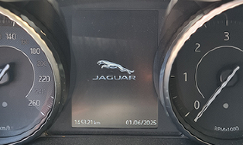 Jaguar E-Pace 2018...