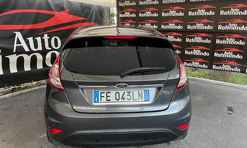 Ford Fiesta 1.5 Tdci...