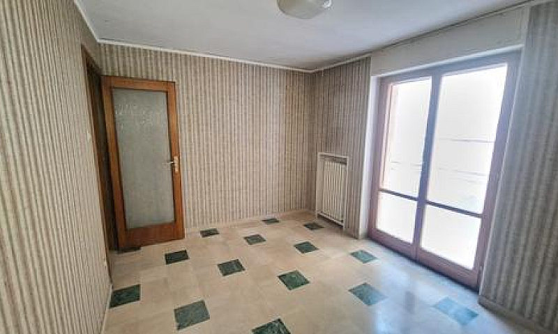 Via Dei Ligustri, Ap...