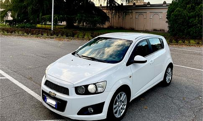 Chevrolet Aveo 1.2 8...