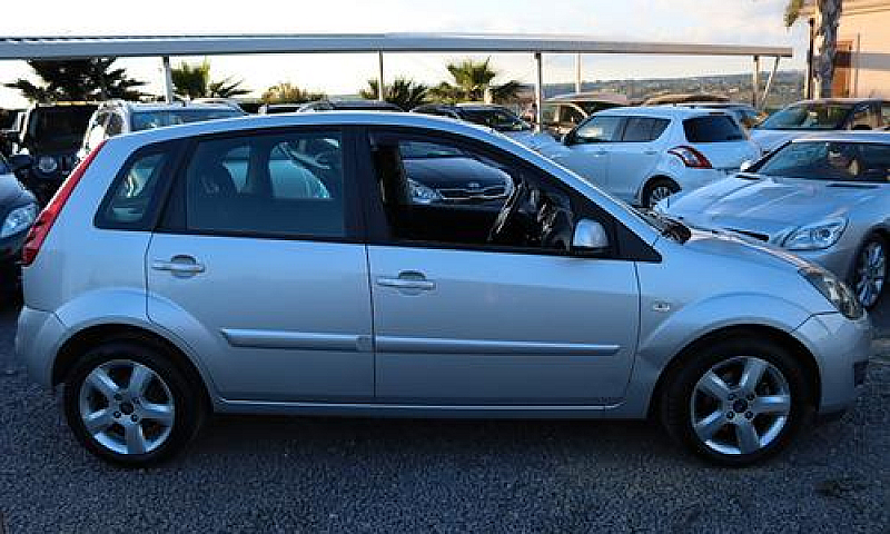 Ford Fiesta 1.4 Tdci...