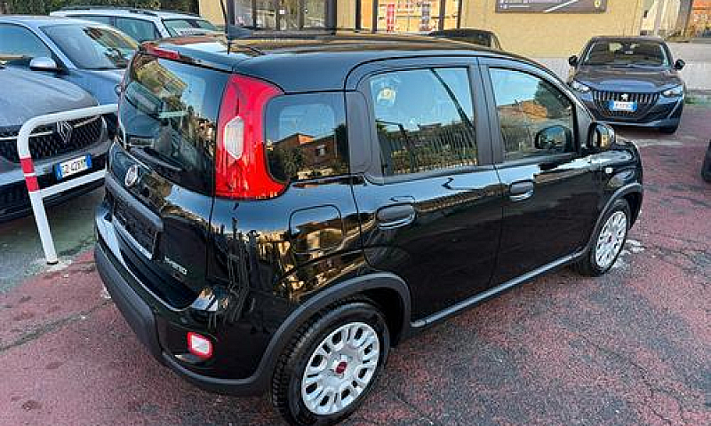 Fiat Panda Hybrid 1....