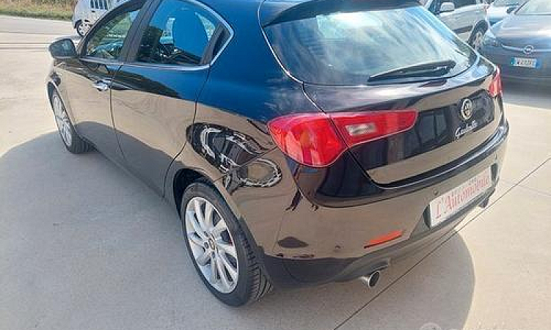 Alfa Romeo Giulietta...