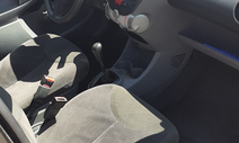 Ribassato Citroen C1...