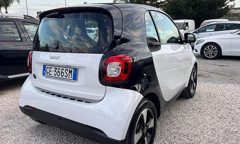 Smart Fortwo Eq Pass...