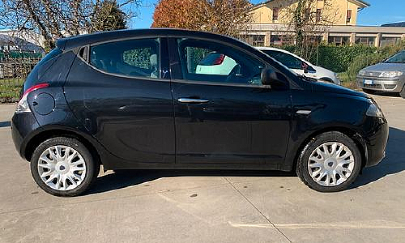 Lancia Ypsilon 1.2 N...