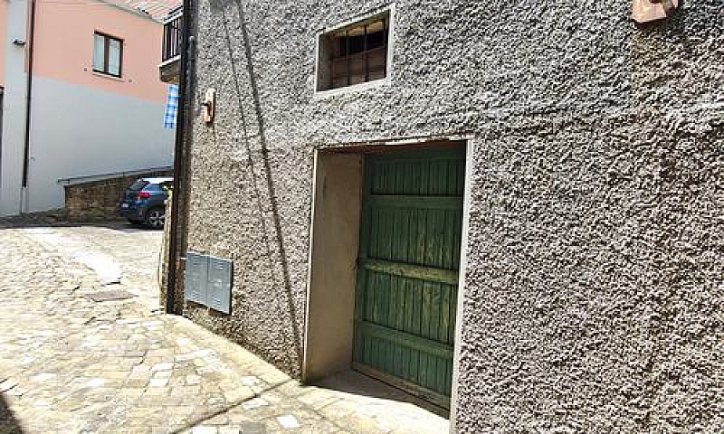 Casa Indipendente Ne...
