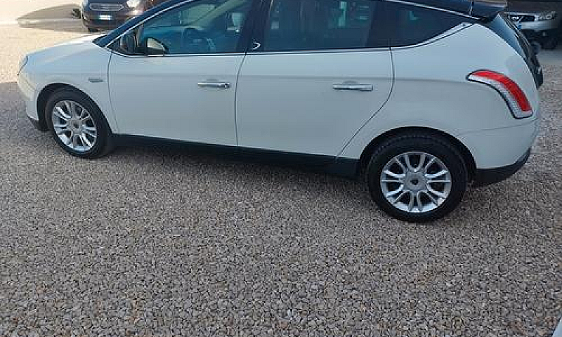 Lancia Delta 1.6 Mjt...